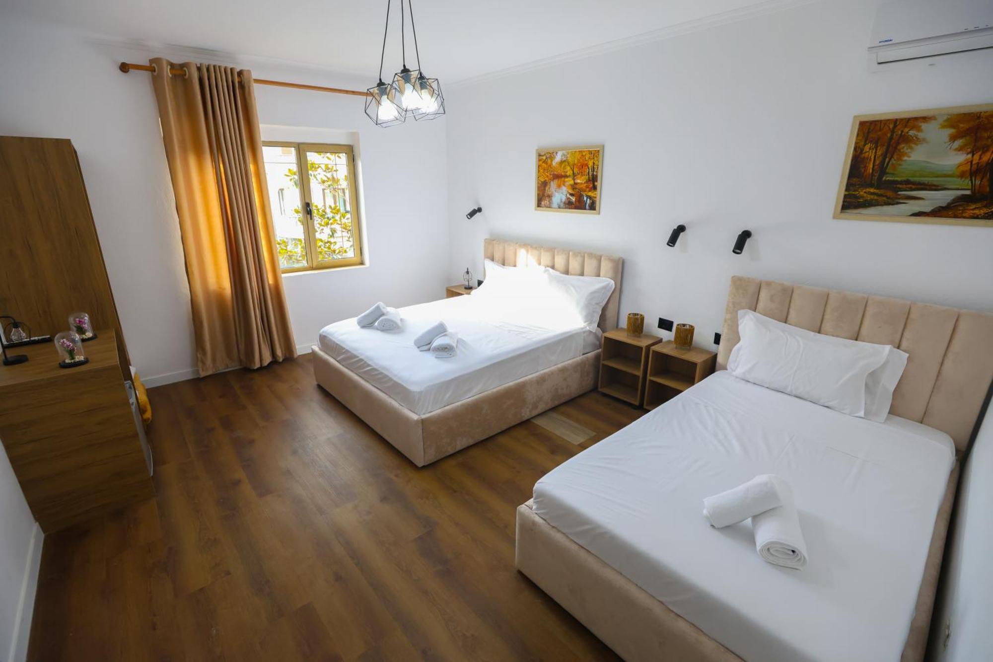 Vila Alizee Hotel Тирана Экстерьер фото