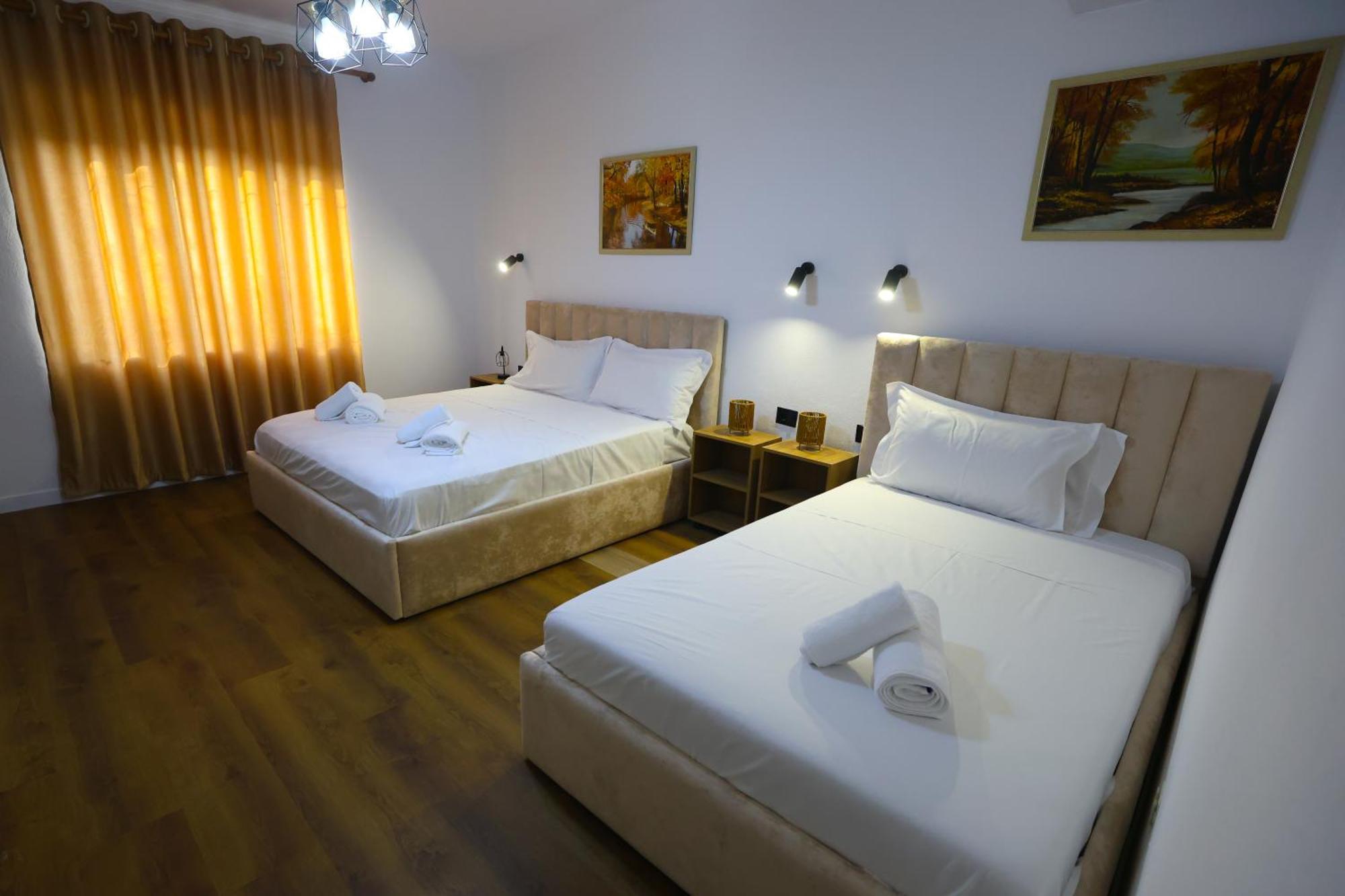 Vila Alizee Hotel Тирана Экстерьер фото