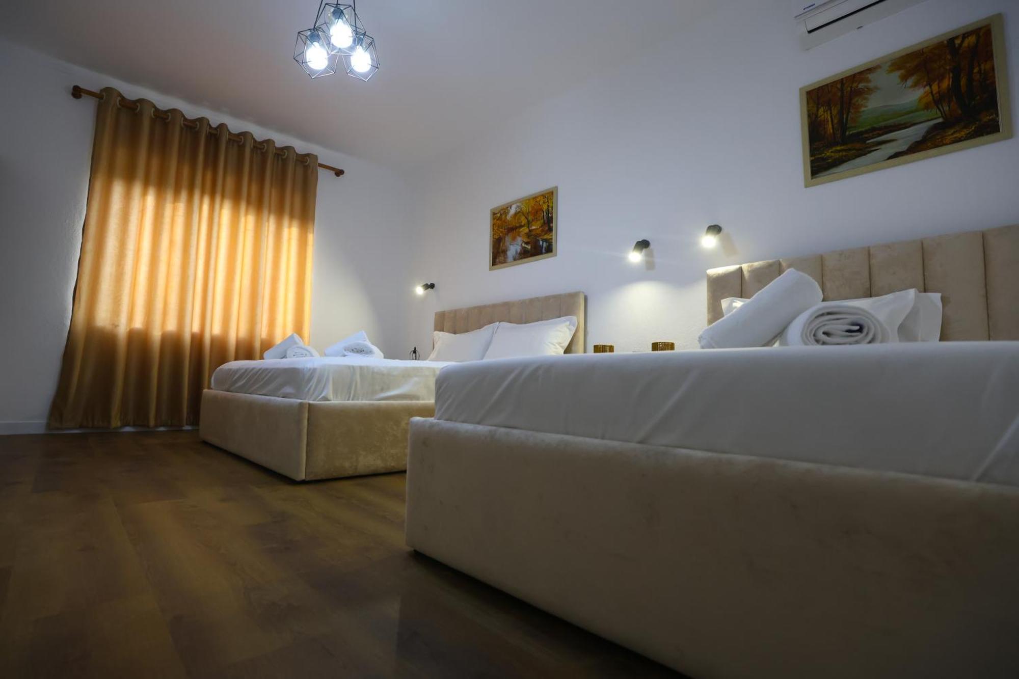 Vila Alizee Hotel Тирана Экстерьер фото