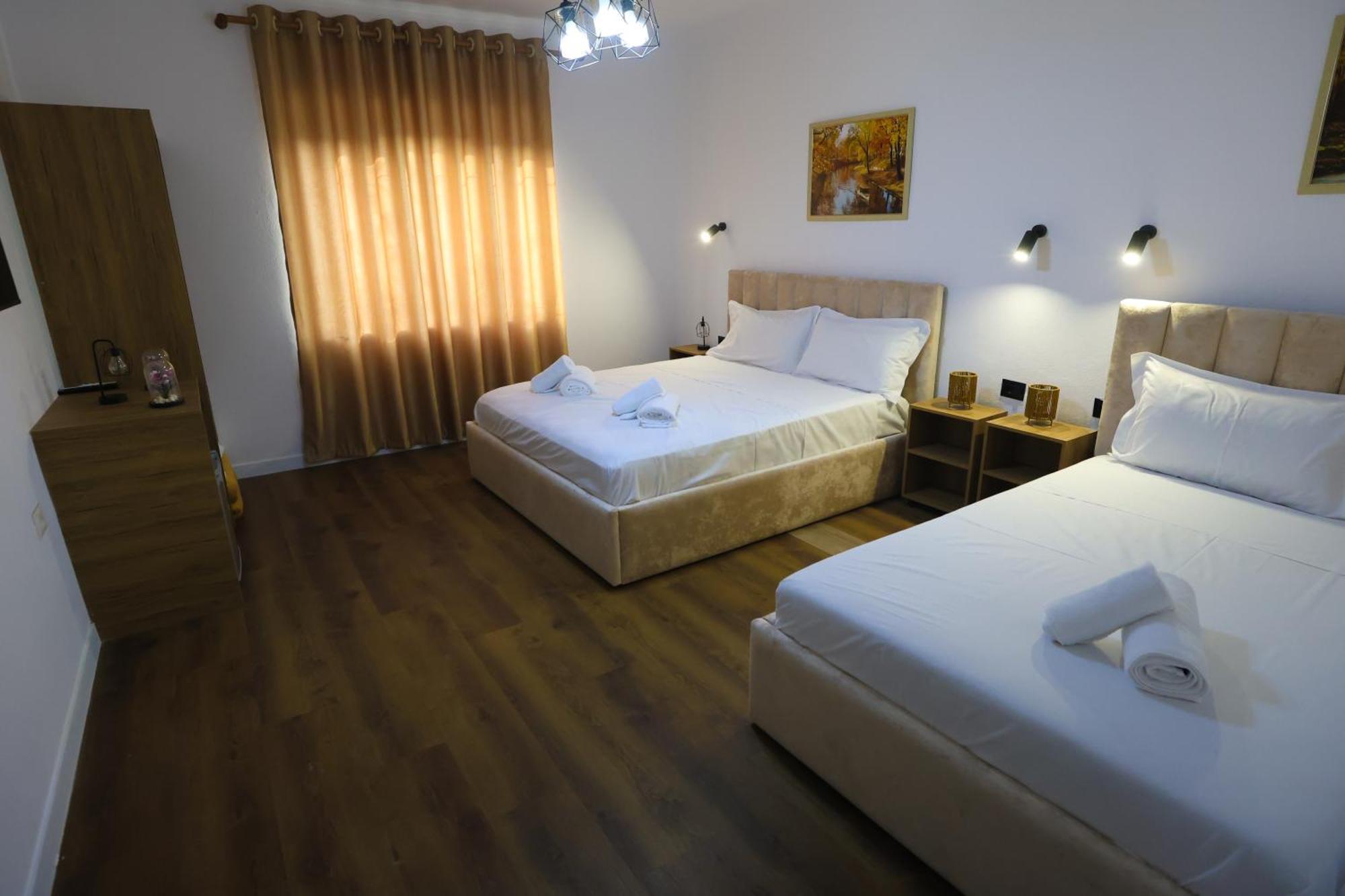 Vila Alizee Hotel Тирана Экстерьер фото